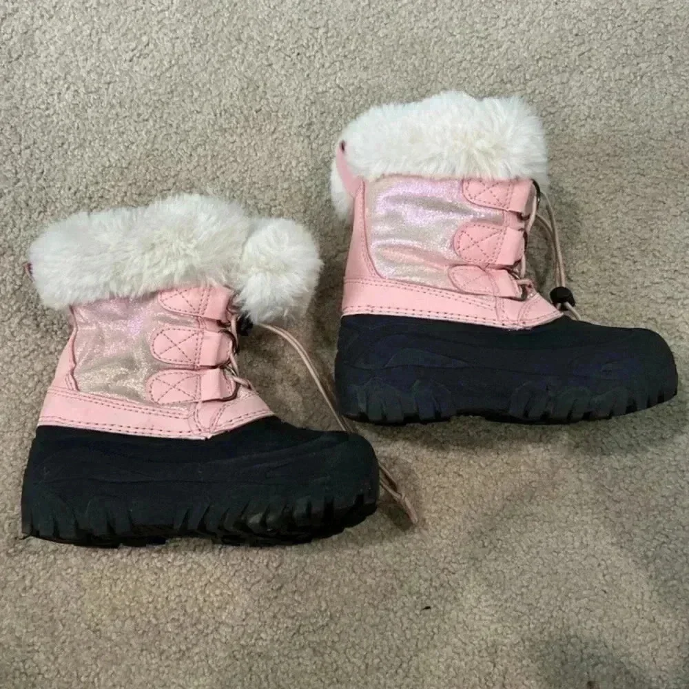 Girl pink snow boots with super soft interior